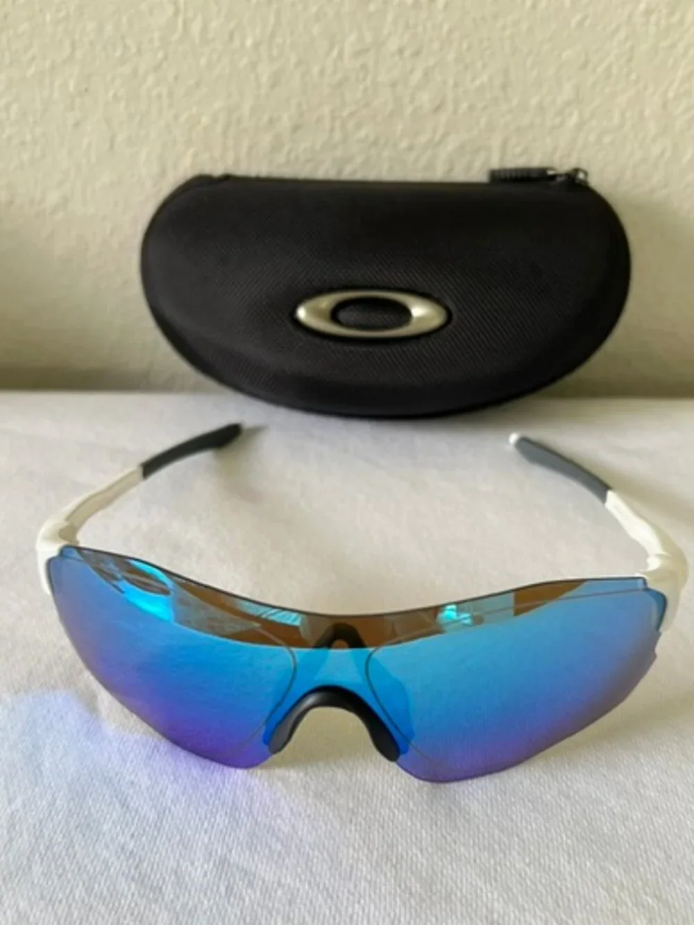 Oakley EVZero Path OO9313 Sunglasses White PRIZM Sapphire Lens